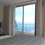 Holiday House 4 You